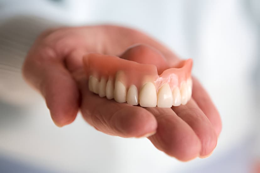 Prótesis Removible - Clínica Dental Zegarra